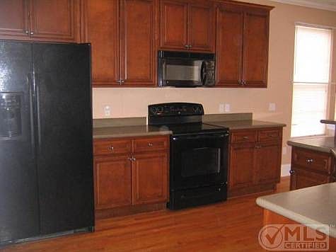 4th image of 200 Tranquility Ln #1