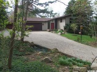 10231 Mulberry Rd, Chardon, OH 44024