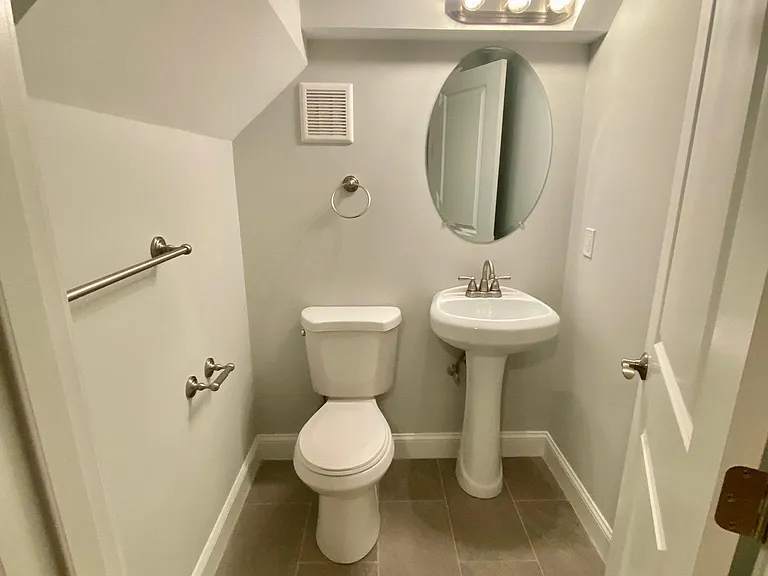 16 Common St #3 — Photo 9