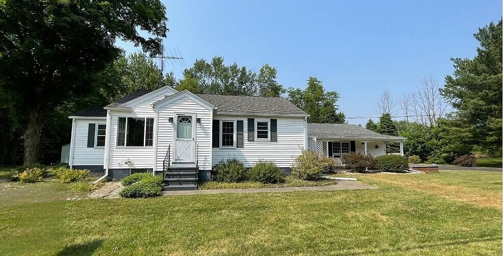 3703 W Glendora Rd, New Troy, MI 49119 MLS 23019652 Zillow