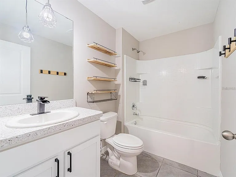 13748 Wineberry Dr — Photo 30