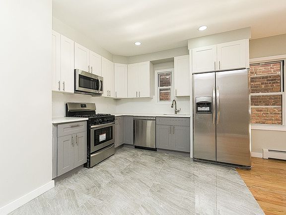 3rd image of 11029 159th St