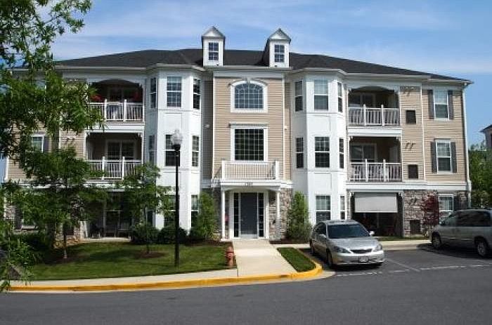 1st image of 1501 Broadneck Pl Unit 301