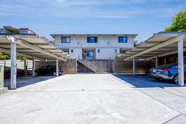 2 bed, 2.5 bath, 1262 sqft, $3,000 — Photo 4