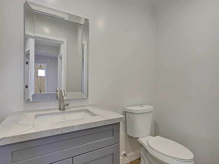 644 Pier Ave #2 — Photo 16