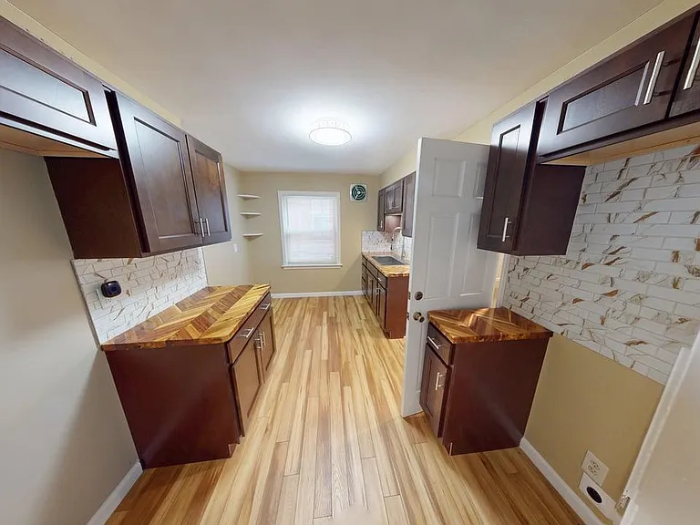 3568 Normandy Rd — Photo 6