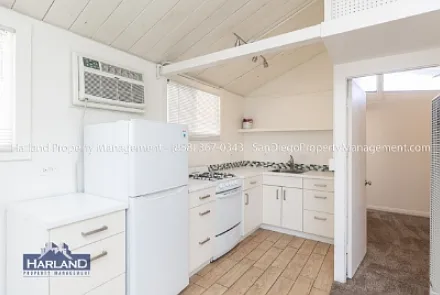 6250-6264.5 Stanley Ave #6254.5 — Photo 3