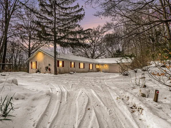 19020 47th St, Bloomingdale, MI 49026