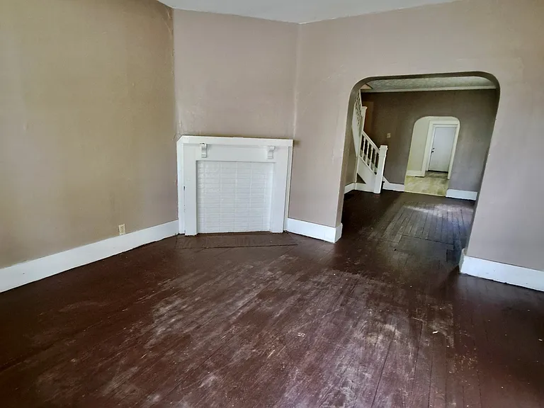 316 N Jackson St — Photo 2