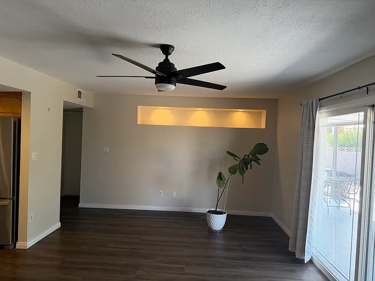 1716 E La Jolla Dr — Photo 7