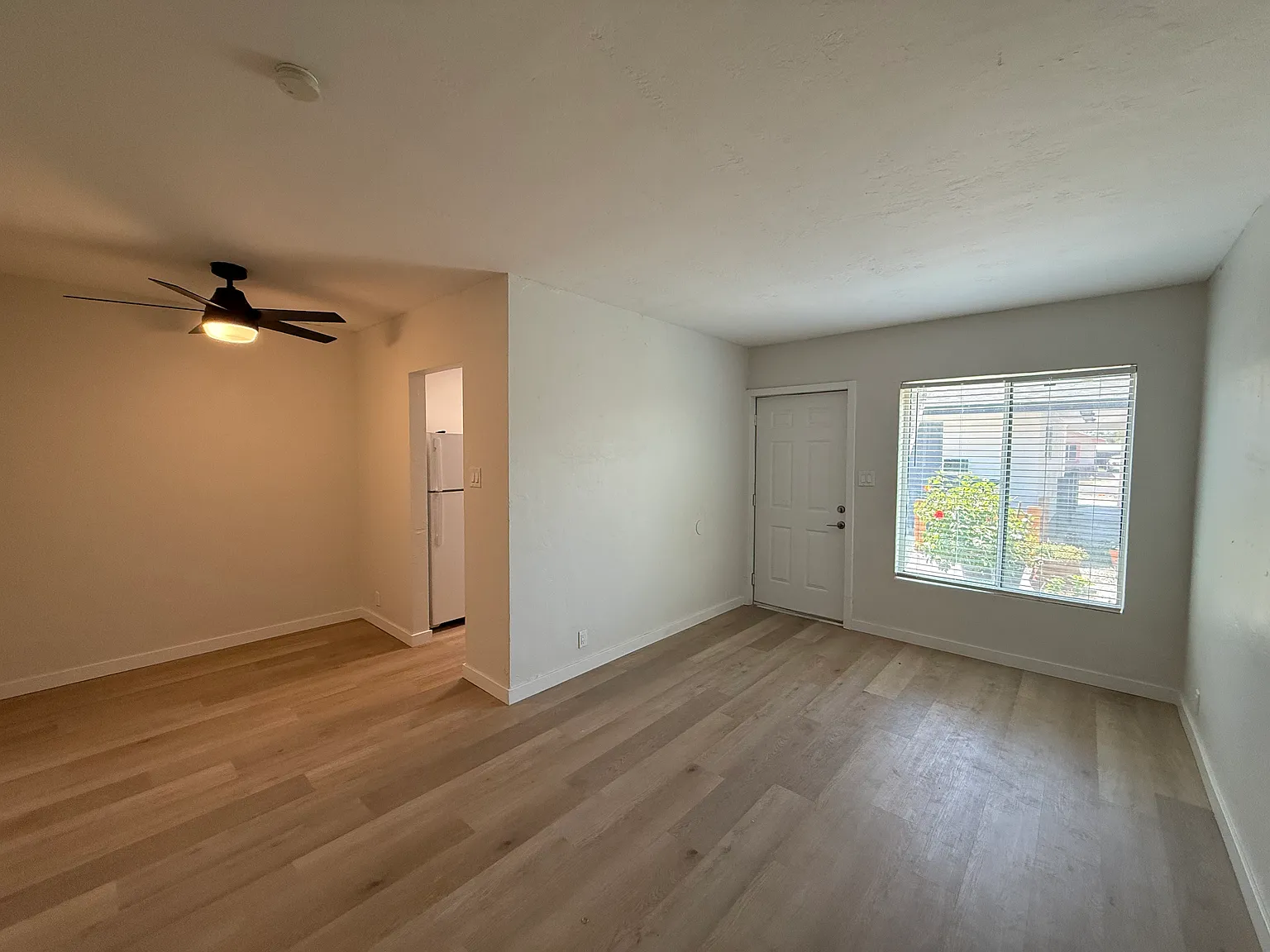 1406 E Roosevelt St — Photo 2