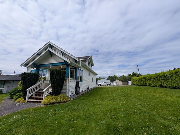 4th image of 1022 Oakes Ave #A