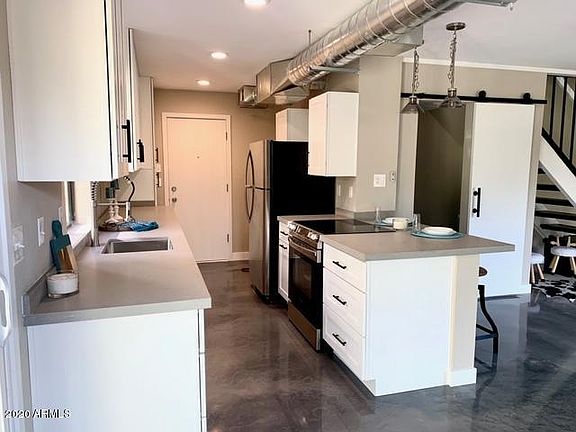 3rd image of 4810 E Hazel Dr Unit 1