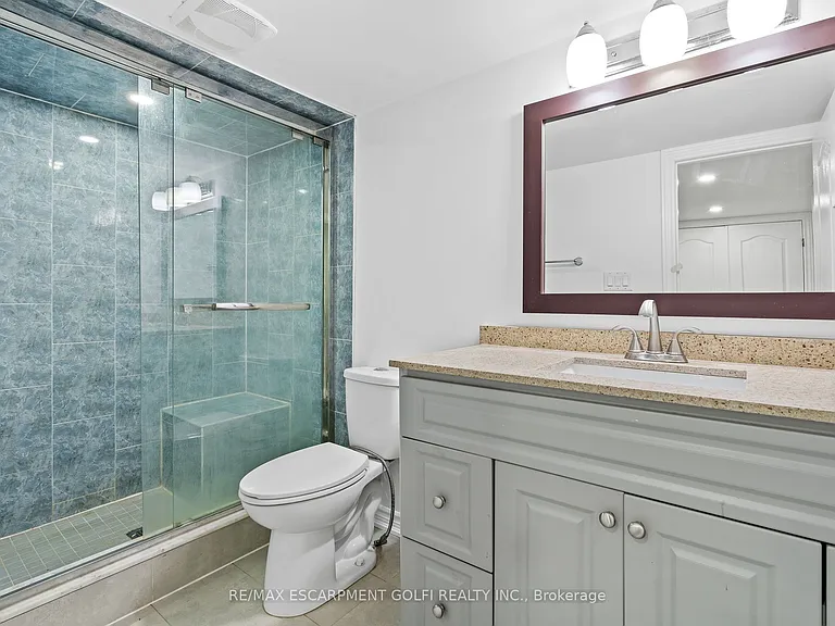 6087 Eaglewood Dr #LOWER — Photo 6
