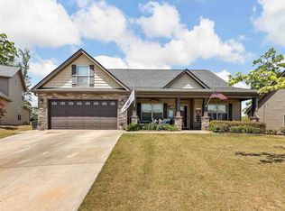 616 Marchbanks Rd, Boiling Springs, SC 29316