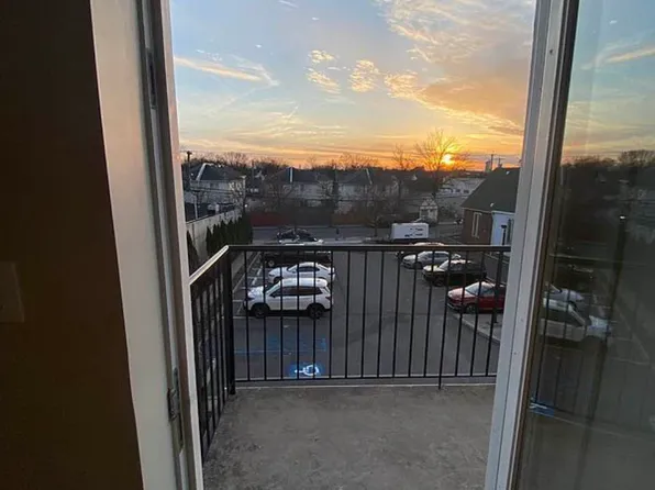 203 Main Street image 6 of 7