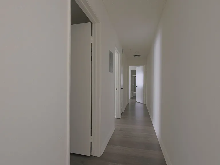 2839 Francis Ave — Photo 6