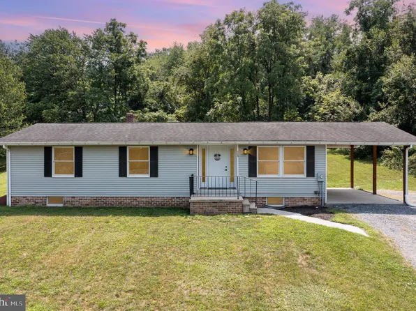 113 W Greenhouse Rd, Dillsburg, PA 17019
