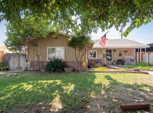 202 Sequoia Dr, Exeter, CA 93221