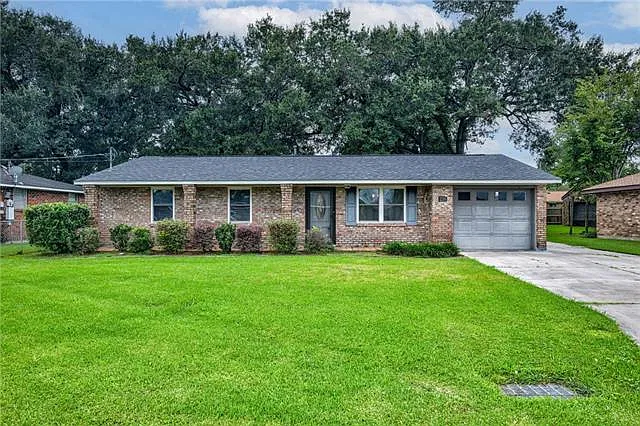 220 Davis Dr