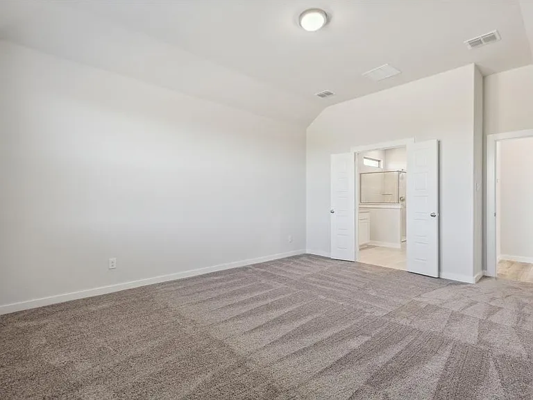 907 Hazel Dr — Photo 17