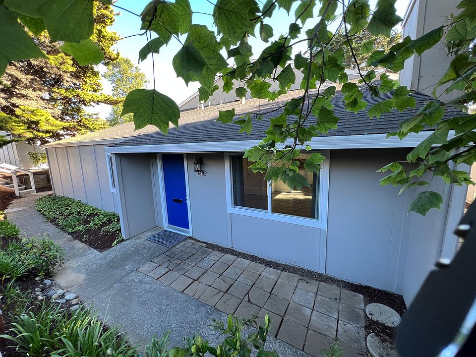 1st image of 1682 Dolphin Dr