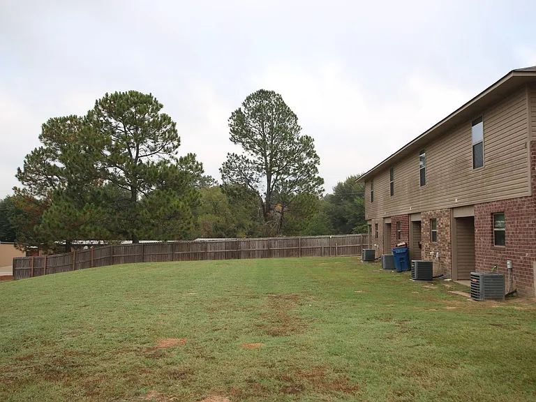 Coming Soon! 2 Bed 1.5 Bath Townhome In Lindale! — Photo 4