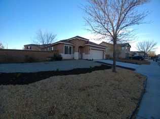 1840 E Ivesbrook St, Lancaster, CA