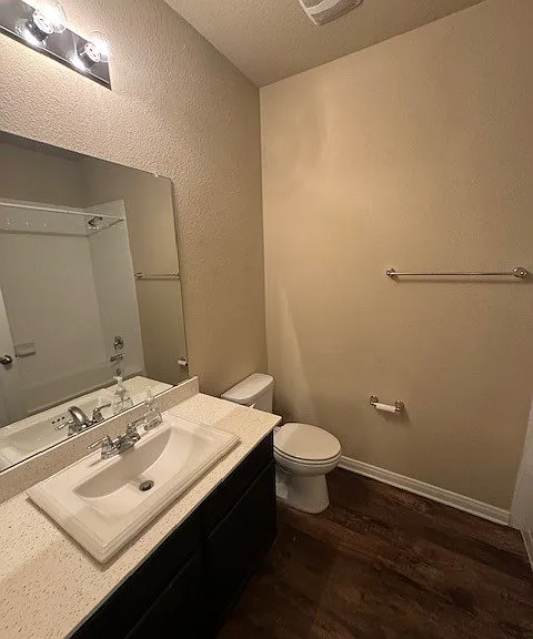 1054 Gaelic Dr — Photo 6