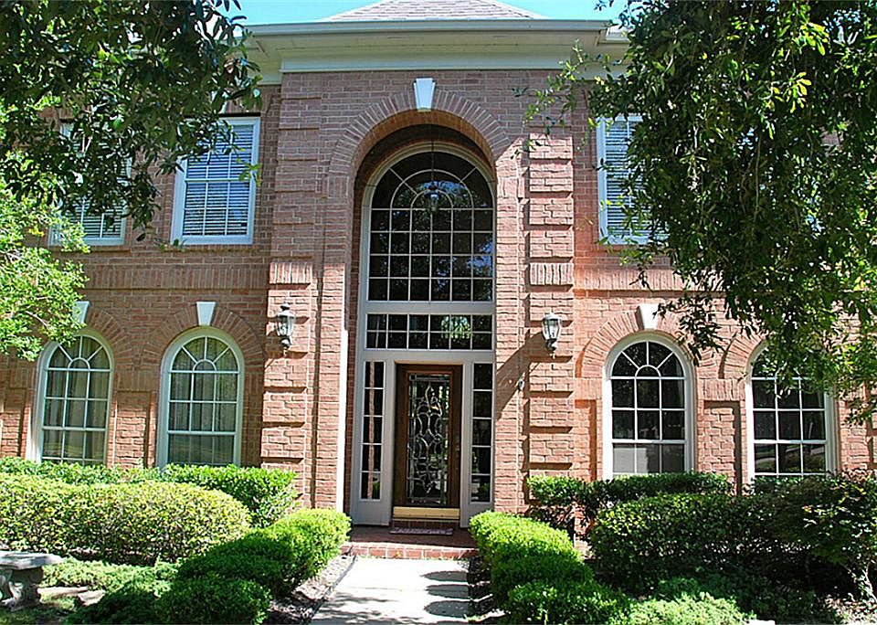 Welcome to 7607 Stone Arbor Dr.