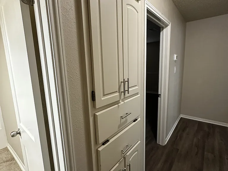 2211 Stagecoach Trl — Photo 9