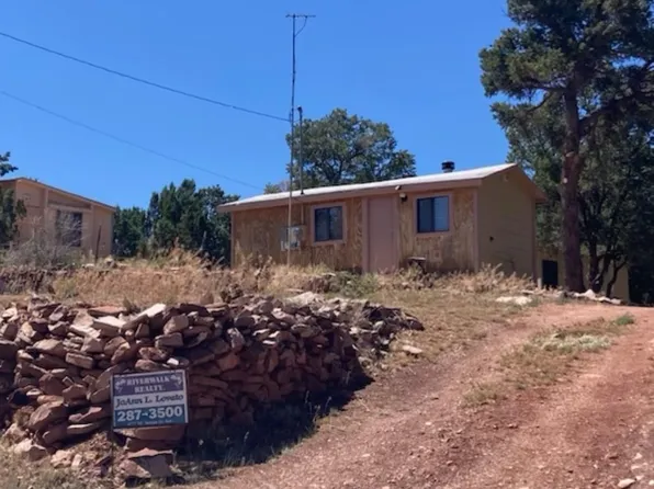 8 Jewel Dr, Prewitt, NM 87045