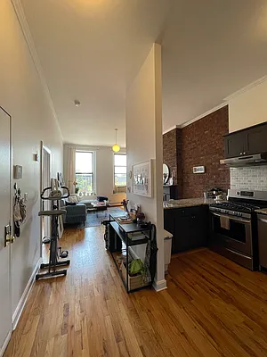 Rented by Citi Nest Group LLC | media 8