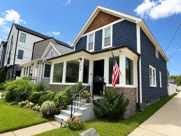 415 Bloom St, Highland Park, IL 60035