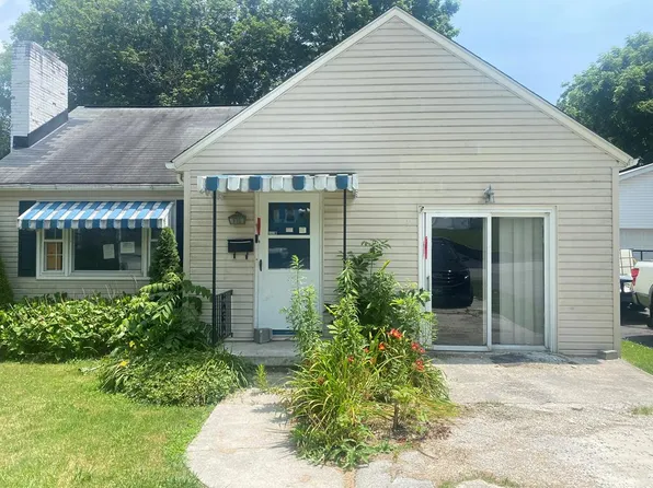 410 Memorial Ave, Bluefield, WV 24701