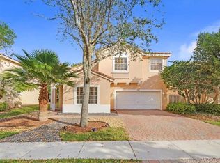 7483 NW 21st Ct, Pembroke Pines, FL 33024