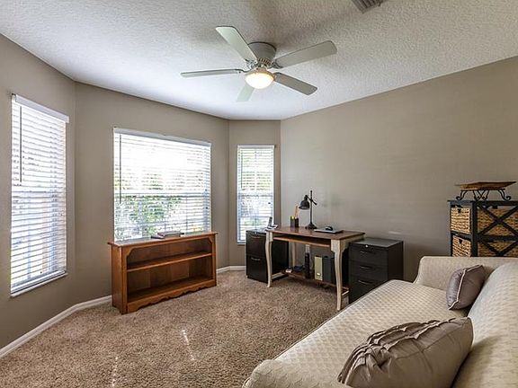 3rd image of 3315 Manor Cove Cres