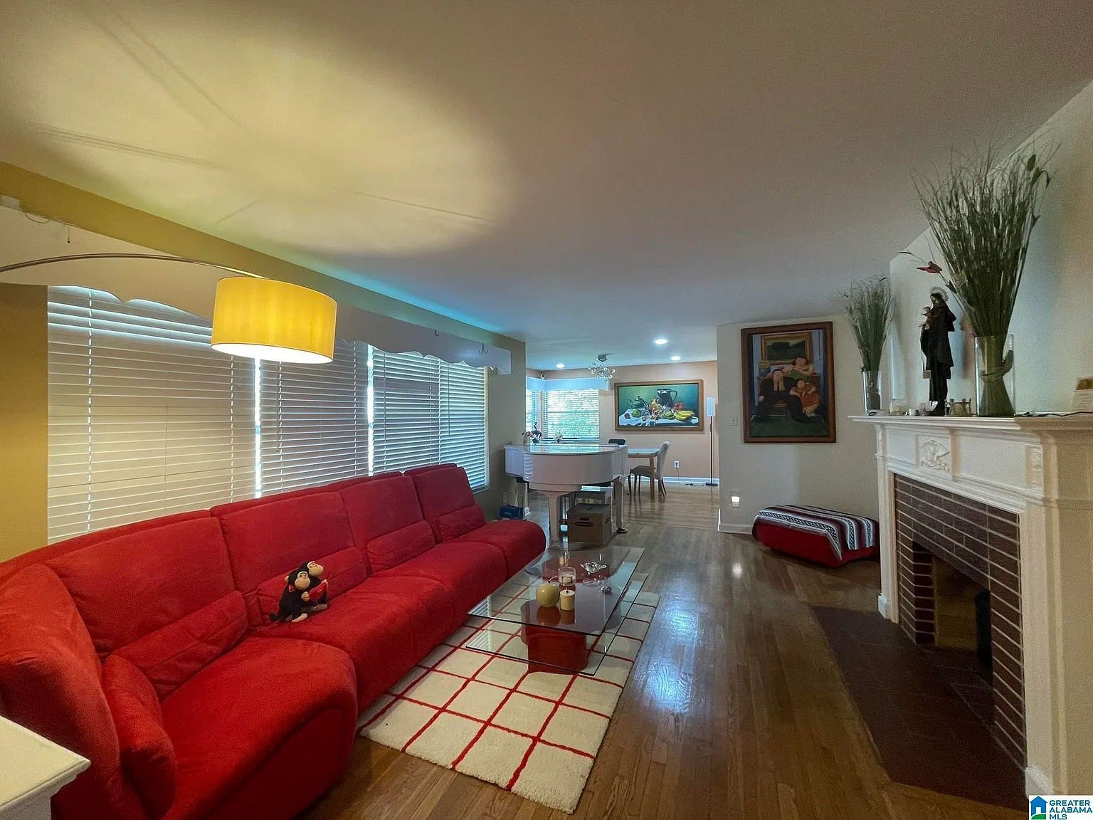 5 bed, 3.0 bath, 3504 sqft, $3,400 — Photo 3