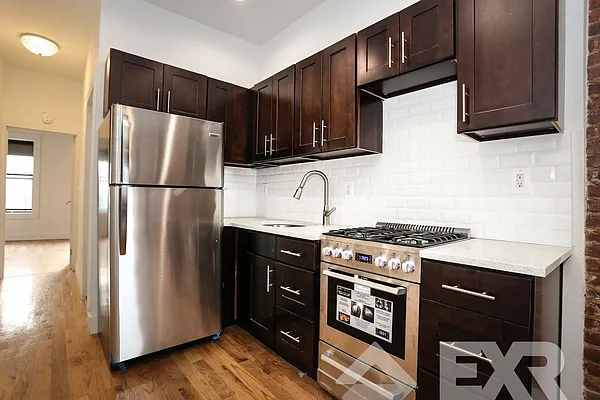 Rented by EXR | media 11