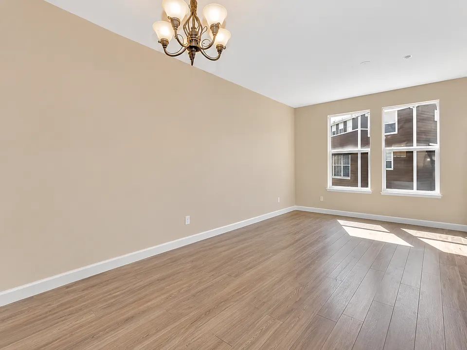 716 Mesa Cir