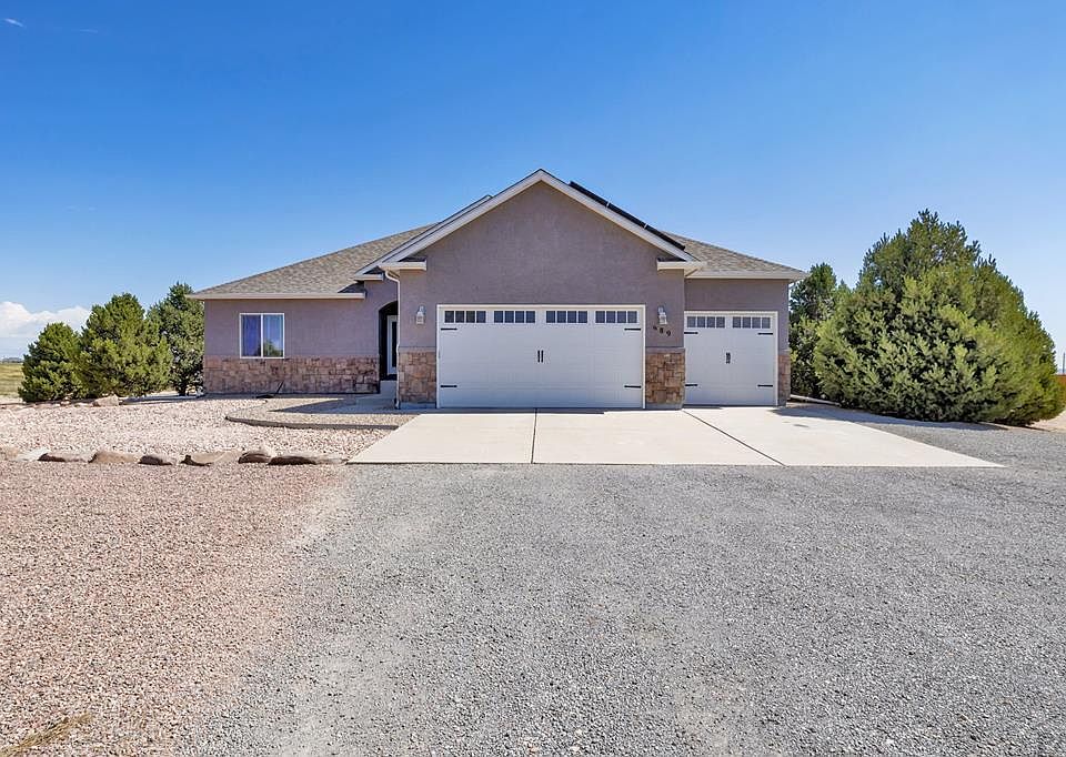 1st image of 689 E Longsdale Dr