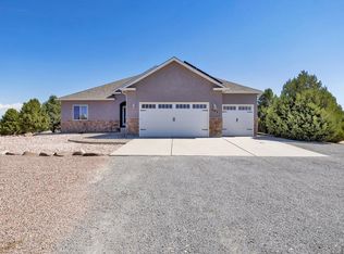 689 E Longsdale Dr, Pueblo West, CO 81007