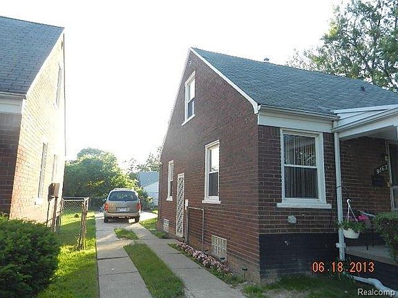 4th image of 9163 Roselawn St