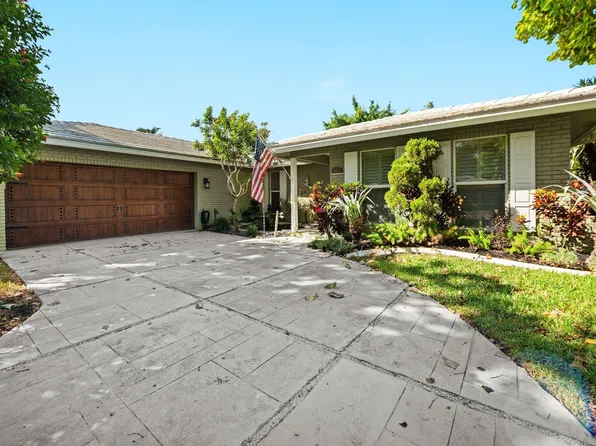 10044 Ramblewood Drive, Coral Springs, FL 33071