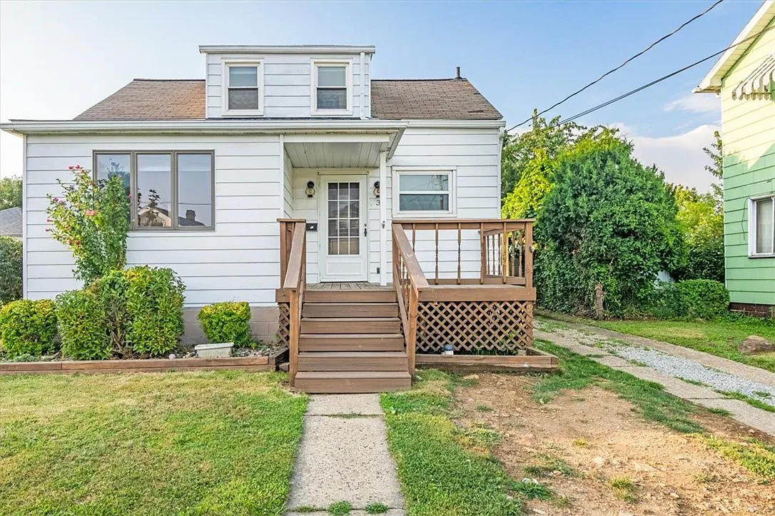 33 Wagner St photo 1