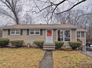 29 Maple St, Hudson, MA 01749
