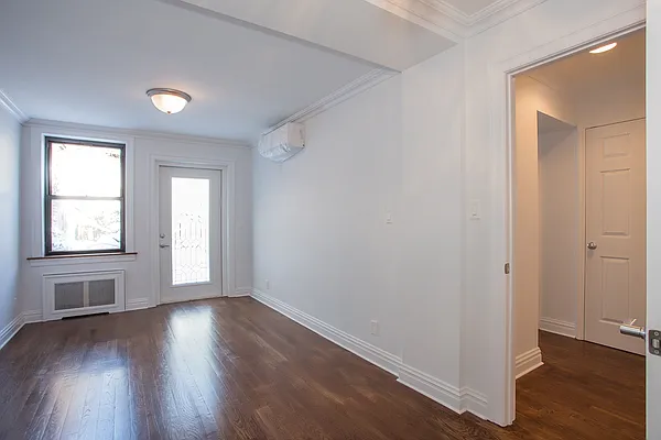 Rented by Dwell Residential Inc | media 16