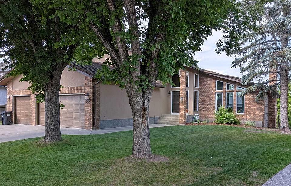 1st image of 56 Patterson Cres SW