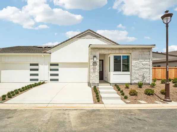 1055 Riverbend Dr, Brentwood, CA 94513