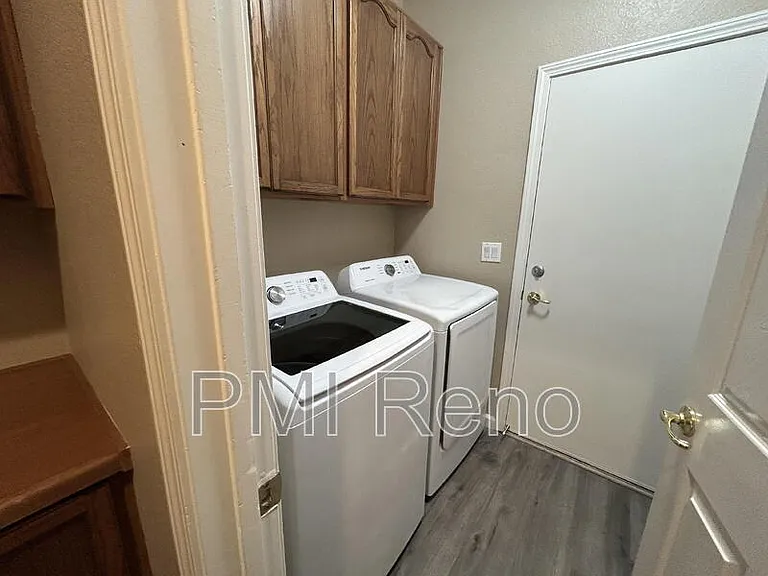 9000 Mahon Dr — Photo 9